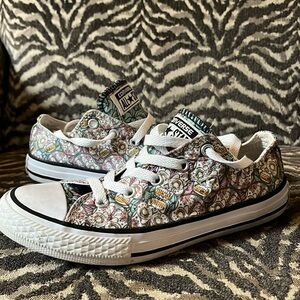 Girls size 2 converse skull floral design shoes